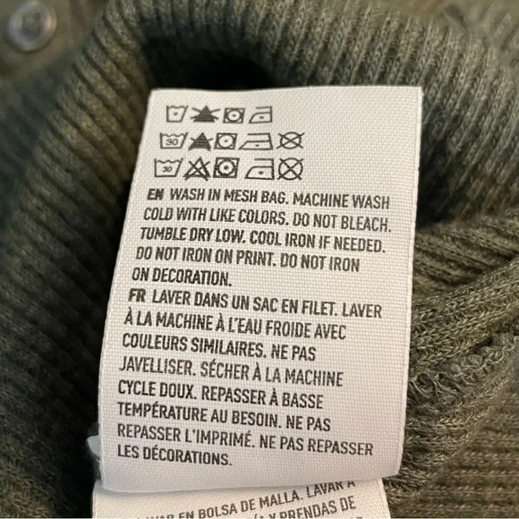 American Eagle Soft & Sexy Waffle V-Neck Long Sleeve Button Down Shirt w/ Lace - Picture 8 of 8